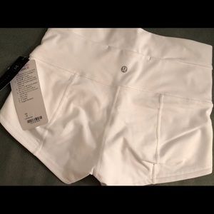 Lululemon wunder shorts 2’’ BNWT